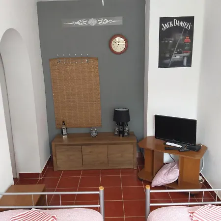Woodside Panzio B&B *
