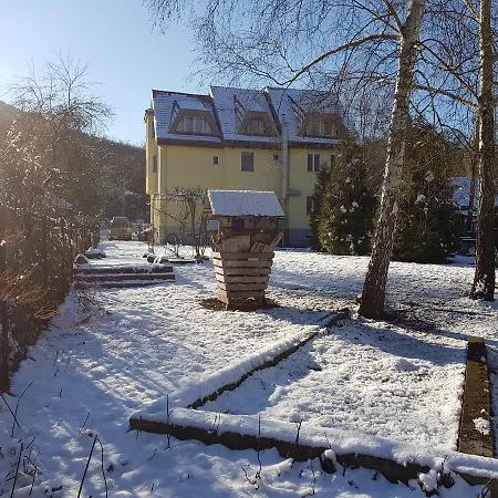 Woodside Panzio B&B